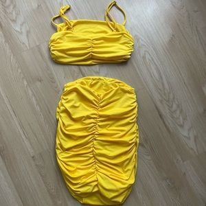 Two-piece yellow set